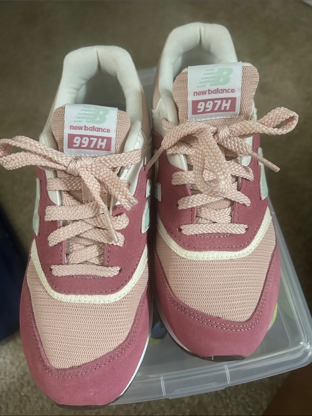 New Balance Pink & Blush 997H Women's Sneakers